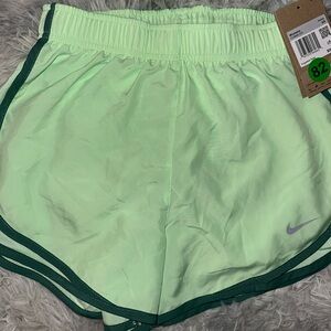 Nike Women's Green Athletic Running Shorts Dri-Fit - NWT XS